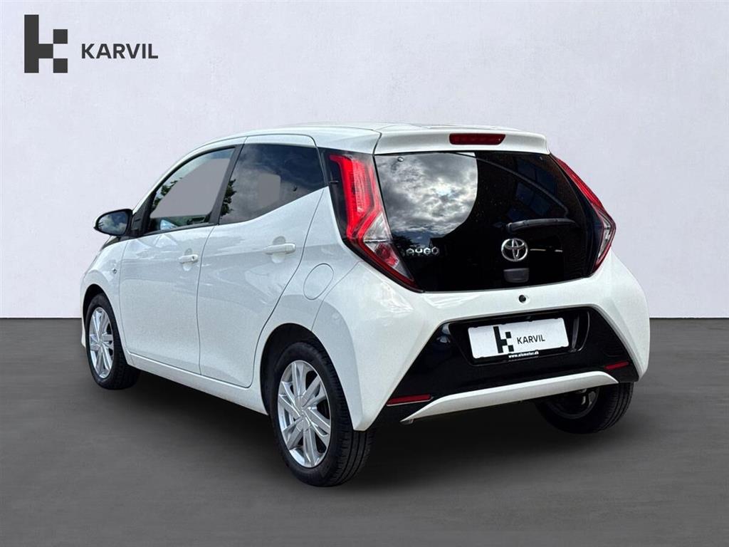 Toyota Aygo 1,0 VVT-I X-pression 72HK 5d - Image 4