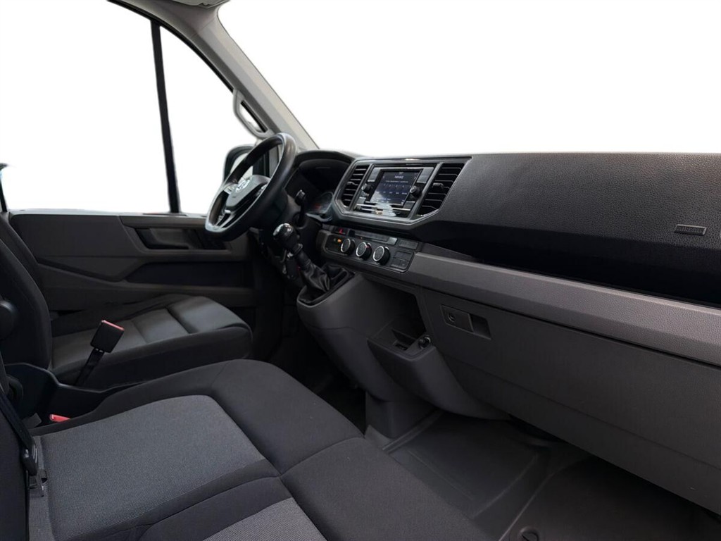 VW Crafter 35 L4H3 2,0 TDI SCR 177HK Van 6g - Image 10