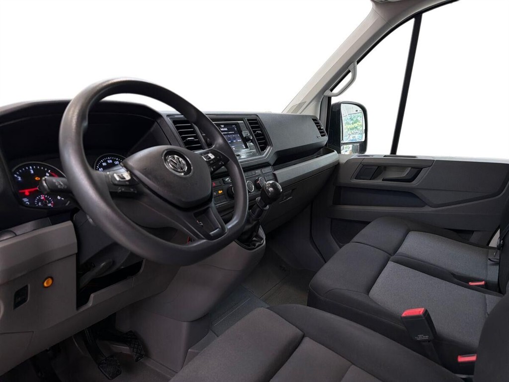 VW Crafter 35 L4H3 2,0 TDI SCR 177HK Van 6g - Image 3