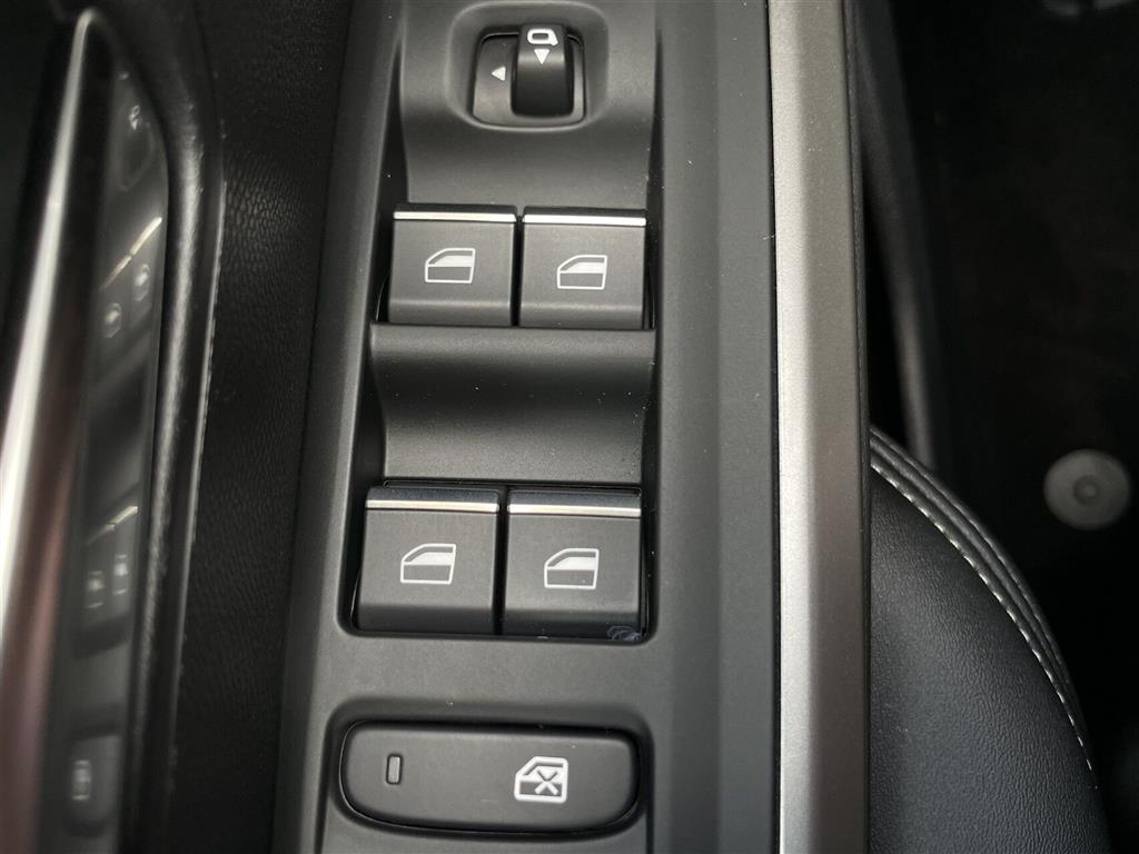 Peugeot e-5008 EL GT Pack 210HK 5d Aut. - Image 28