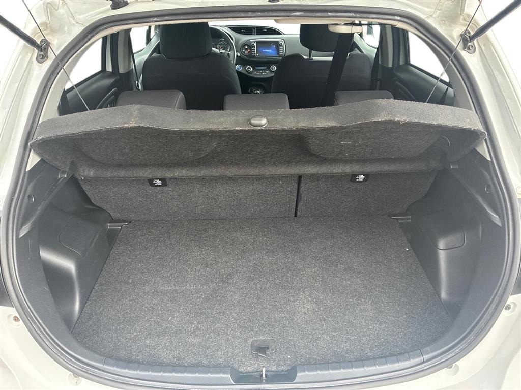 Toyota Yaris 1,5 Hybrid H3 Smartpakke E-CVT 100HK 5d Trinl. Gear - Image 13