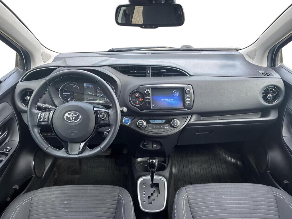 Toyota Yaris 1,5 Hybrid H3 Smartpakke E-CVT 100HK 5d Trinl. Gear - Image 4