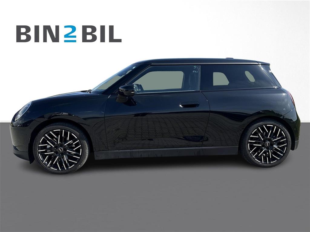 Mini Cooper SE EL Favoured Trim Option Level XL 218HK 3d Aut. - Image 2