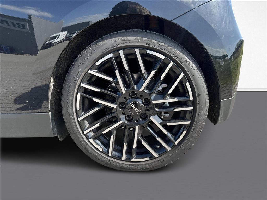 Mini Cooper SE EL Favoured Trim Option Level XL 218HK 3d Aut. - Image 17