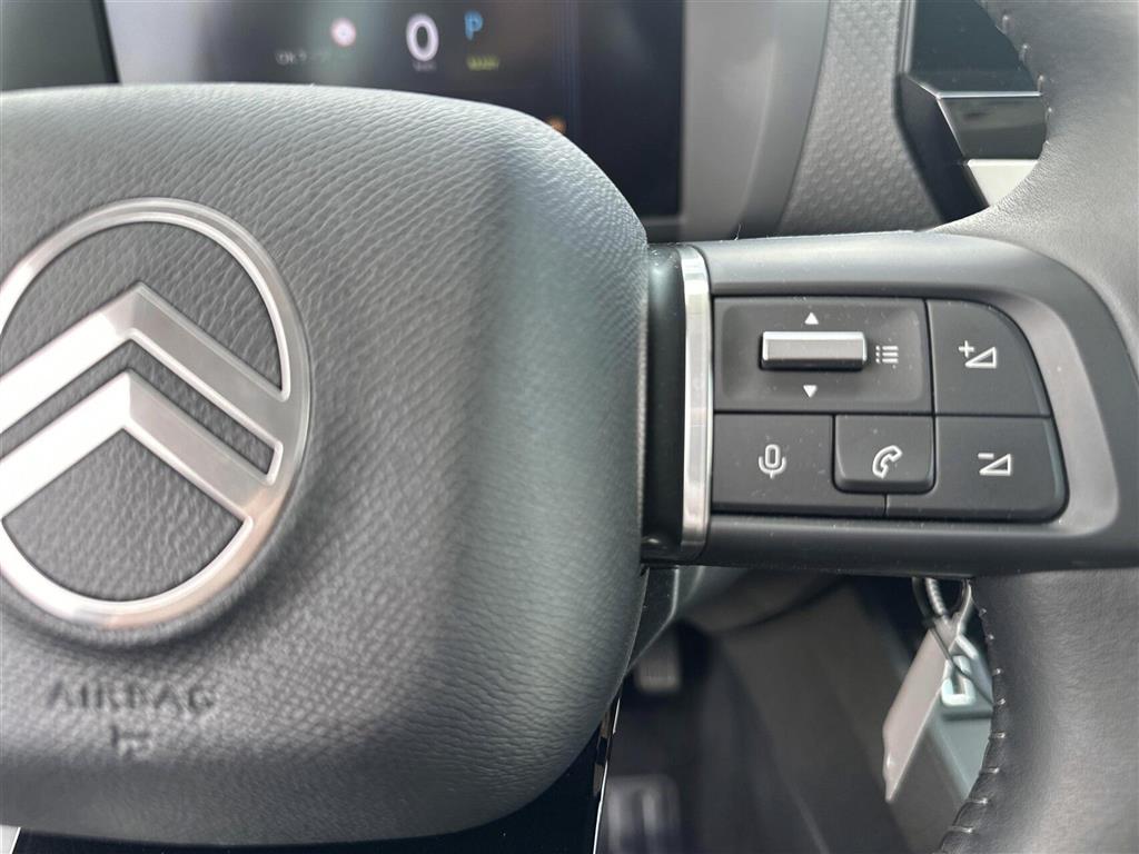 Citroën e-C4 EL You! 136HK 5d Aut. - Image 8