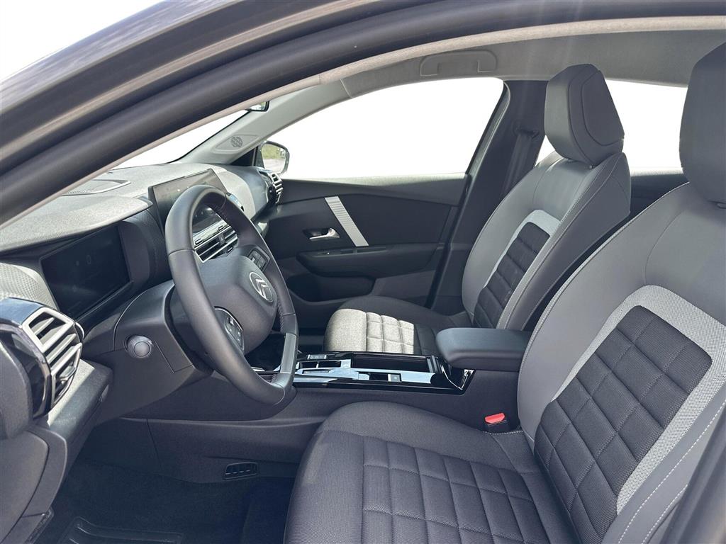 Citroën e-C4 EL You! 136HK 5d Aut. - Image 5