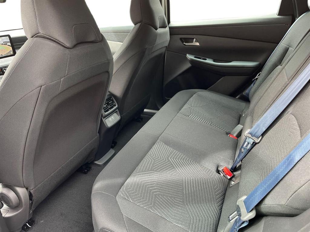 Nissan Leaf 52 kWh Engage+ 177HK 5d Aut. - Image 11