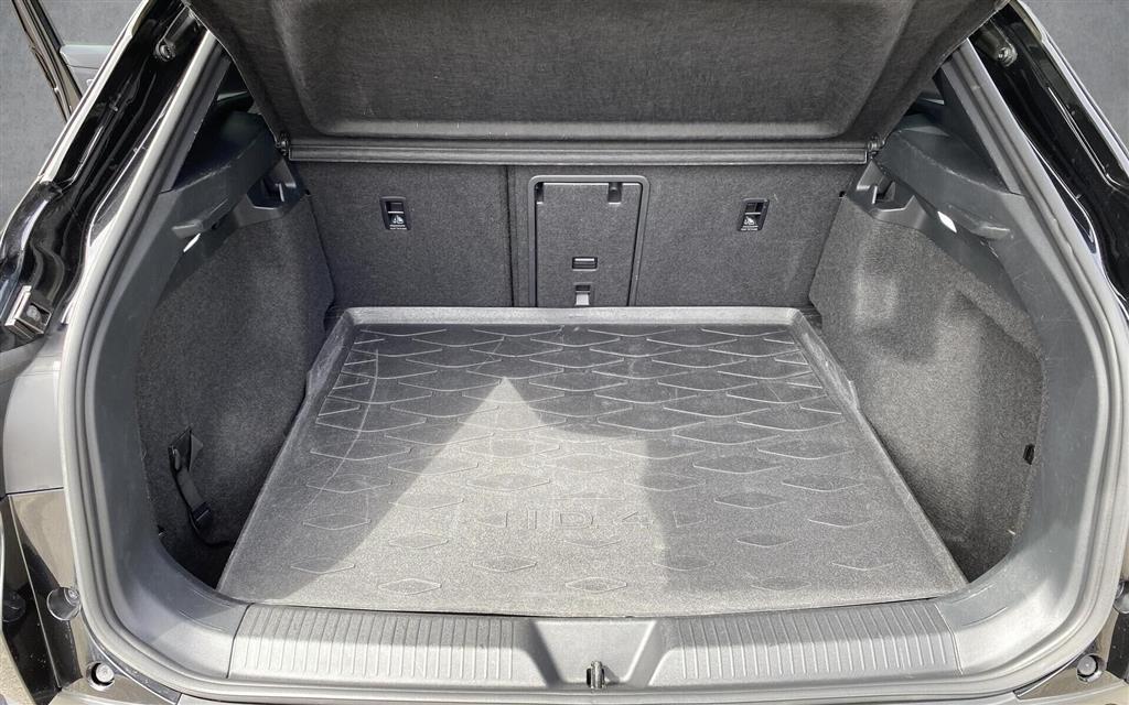 VW ID.4 EL Pro 4Motion 286HK 5d Aut. - Image 17