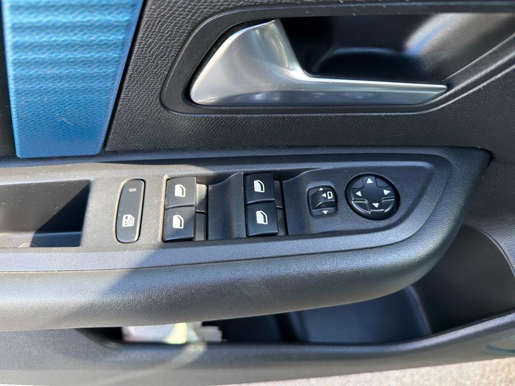 Citroën e-C4 EL Feel 136HK 5d Aut. - Image 19