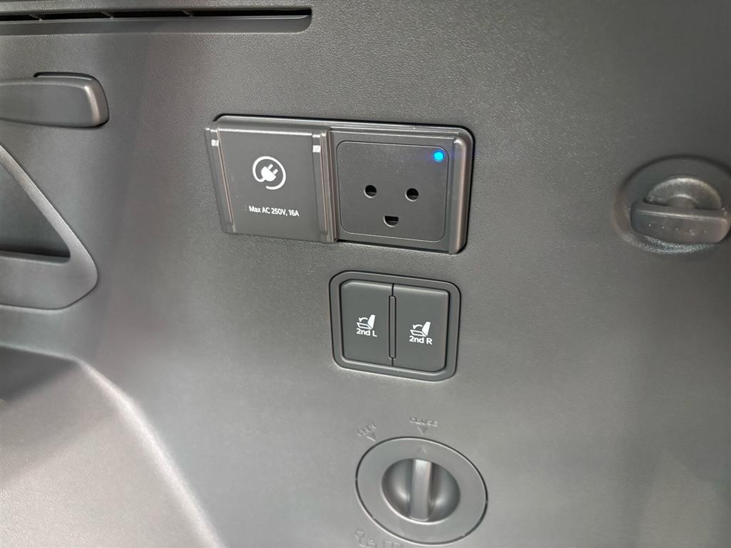 Kia EV9 EL Standard Range Upgrade 218HK 5d Aut. - Image 13