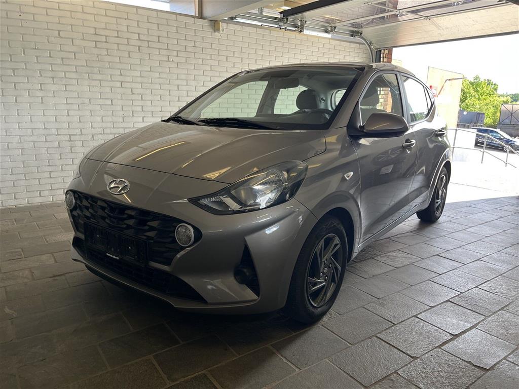 Hyundai i10 1,0 Essential 67HK 5d
