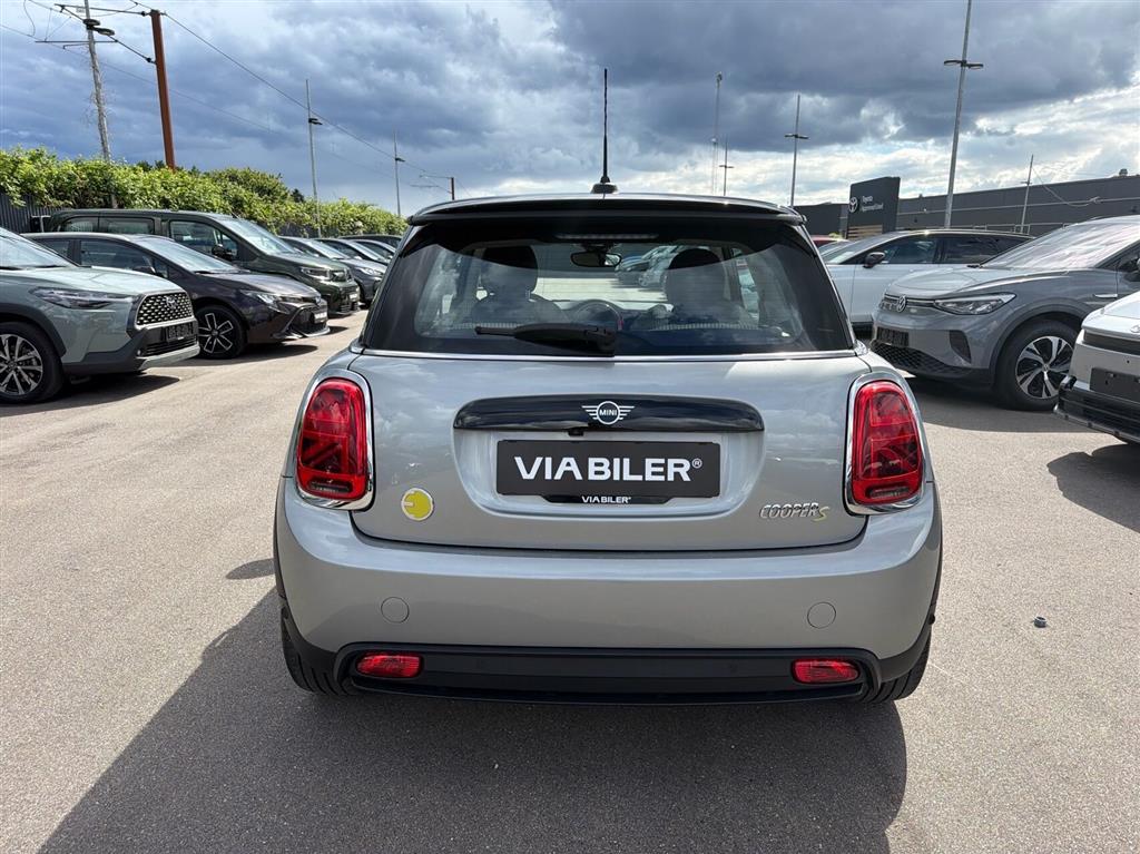 Mini Cooper SE EL Premium Plus 184HK 3d Aut. - Image 5