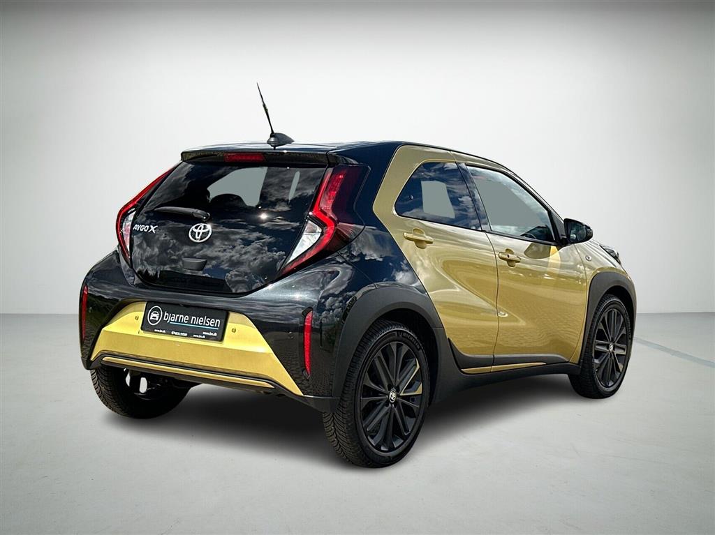 Toyota Aygo X 1,0 VVT-I Pulse Edition Design 72HK 5d Aut. - Image 4