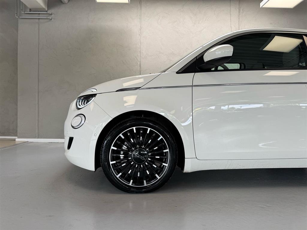 Fiat 500e EL La Prima By Bocelli 118HK 3d Aut. - Image 4