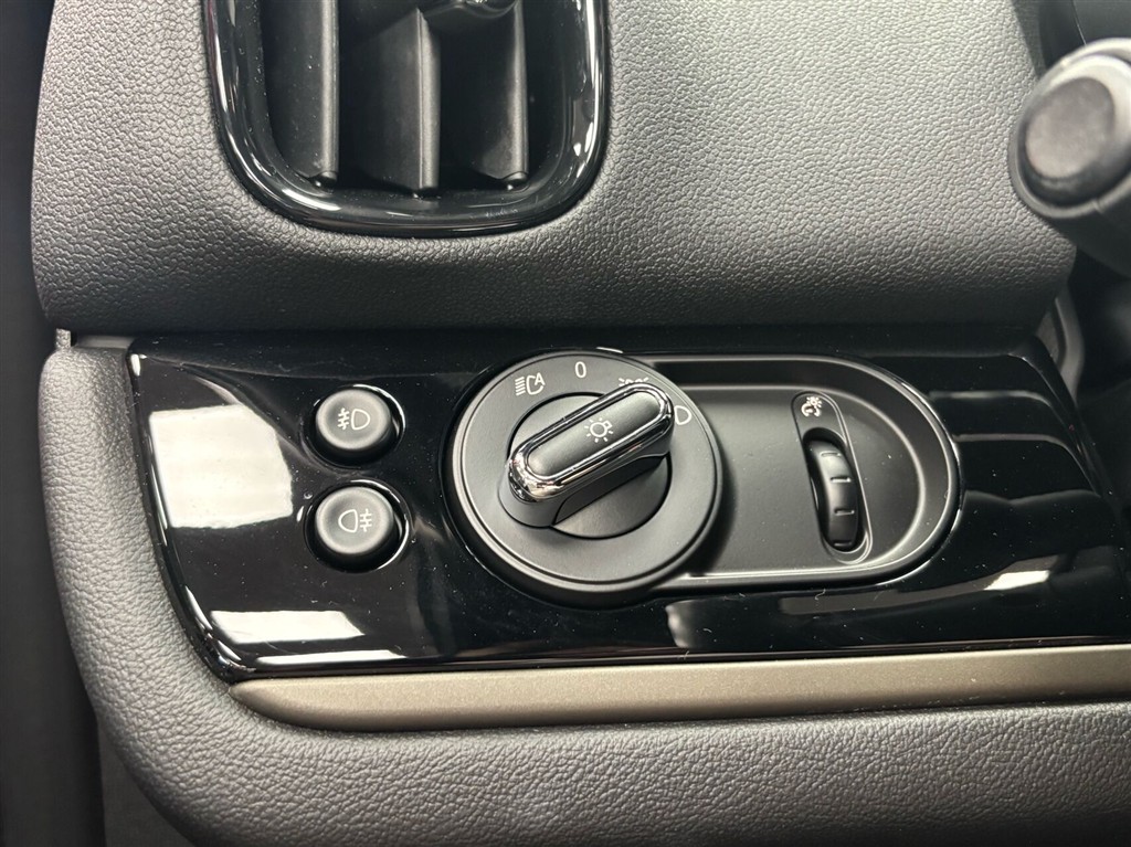 Mini Countryman SE 1,5 Plugin-hybrid Essential All4 Steptronic 224HK 6g Aut. - Image 11