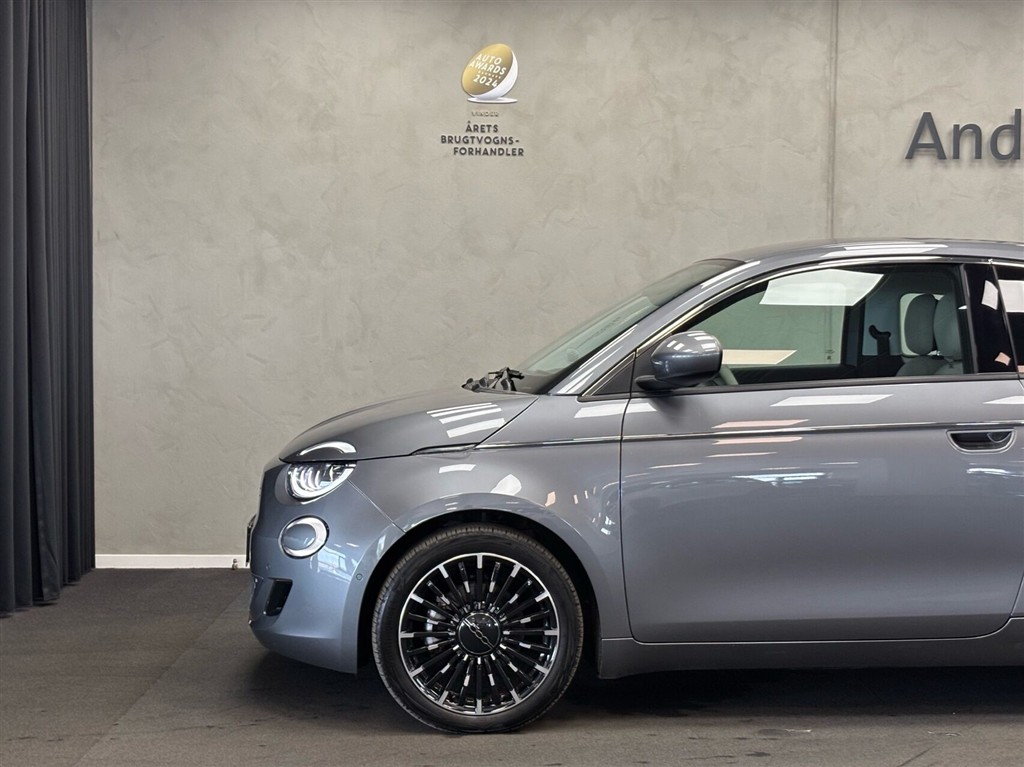 Fiat 500e EL La Prima By Bocelli 118HK 3d Aut. - Image 4