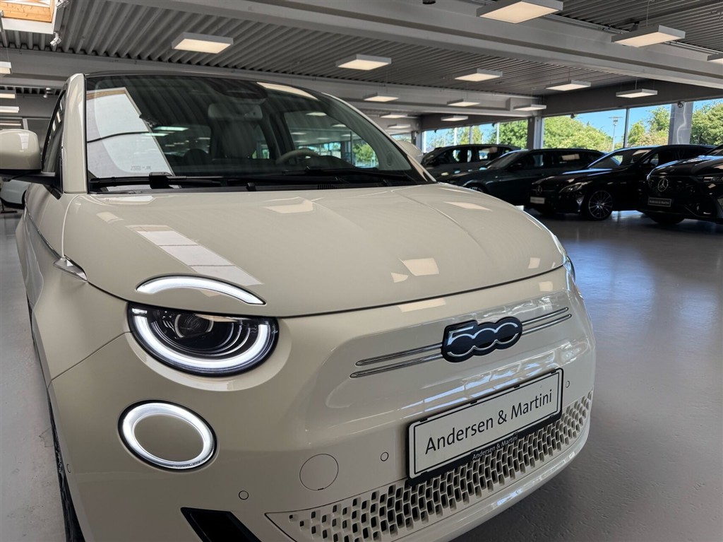 Fiat 500e EL La Prima By Bocelli 118HK 3d Aut. - Image 3