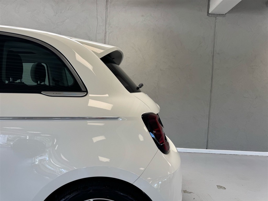 Fiat 500e EL La Prima By Bocelli 118HK 3d Aut. - Image 29
