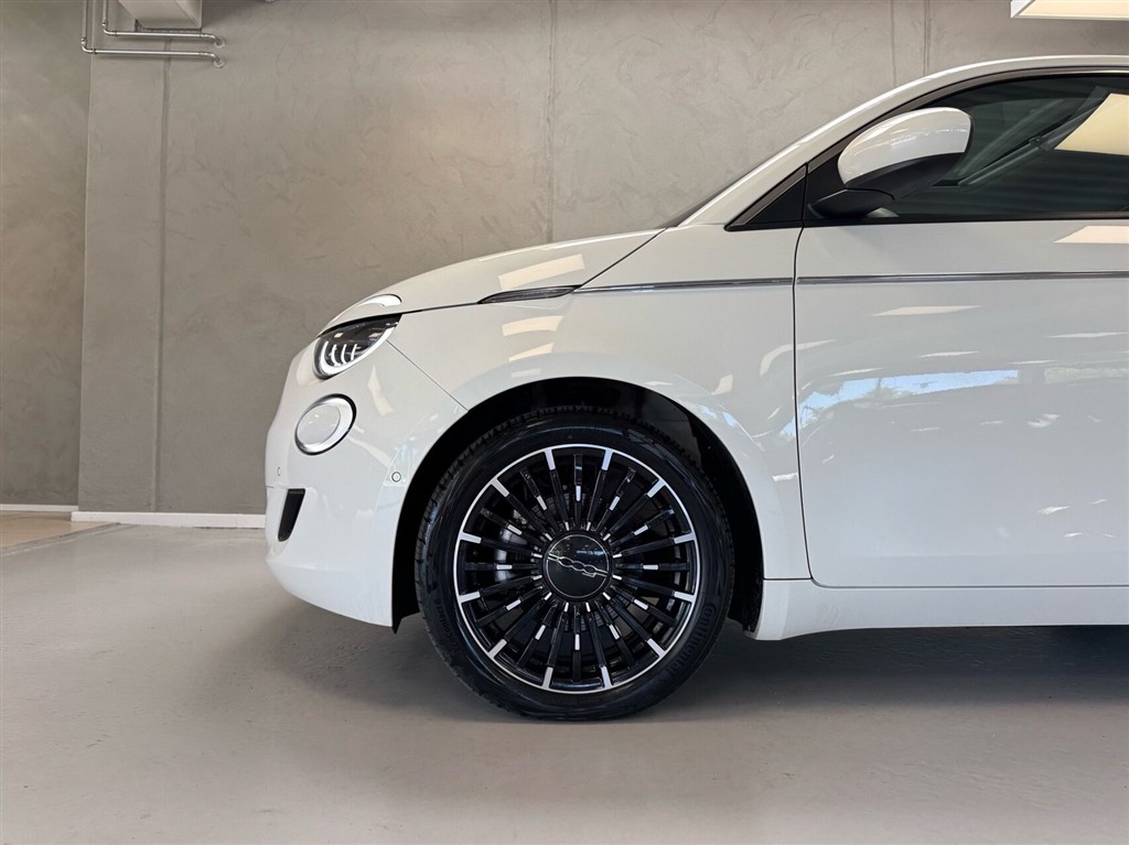Fiat 500e EL La Prima By Bocelli 118HK 3d Aut. - Image 4