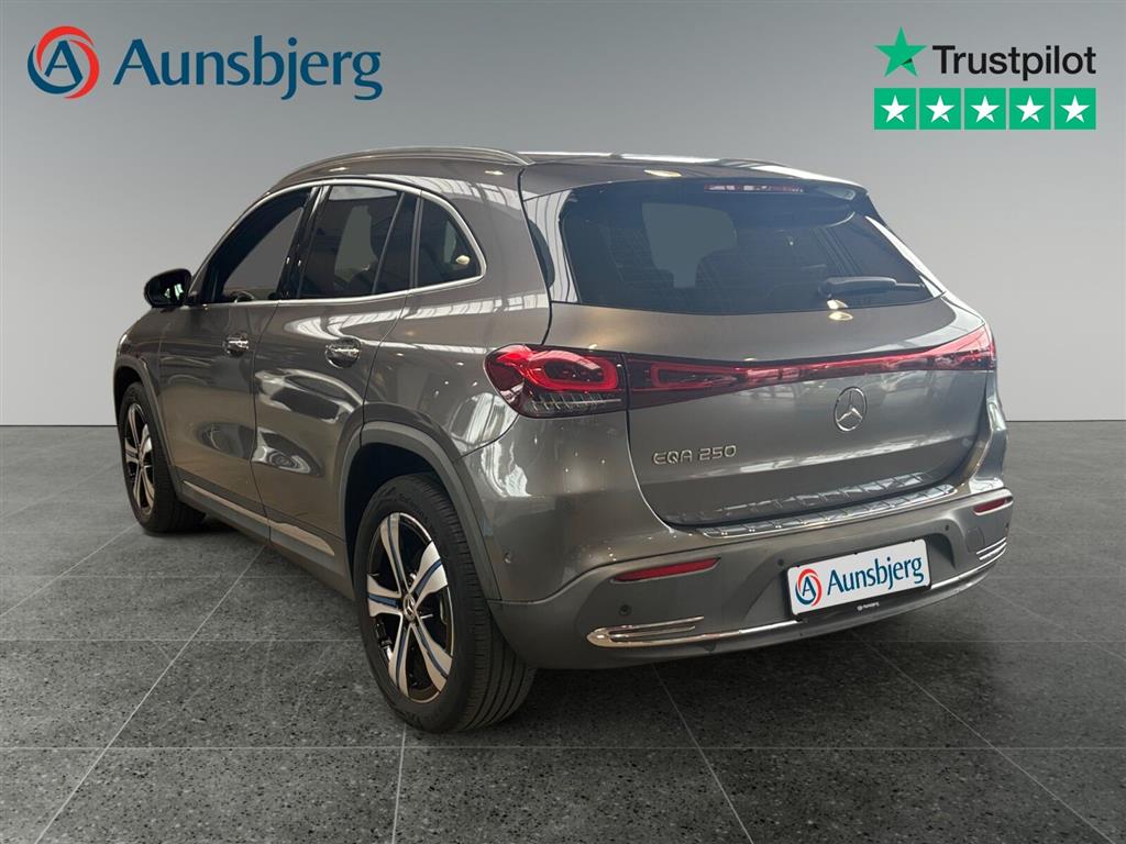 Mercedes-Benz EQA 250 EL Progressive 190HK 5d Aut. - Image 3