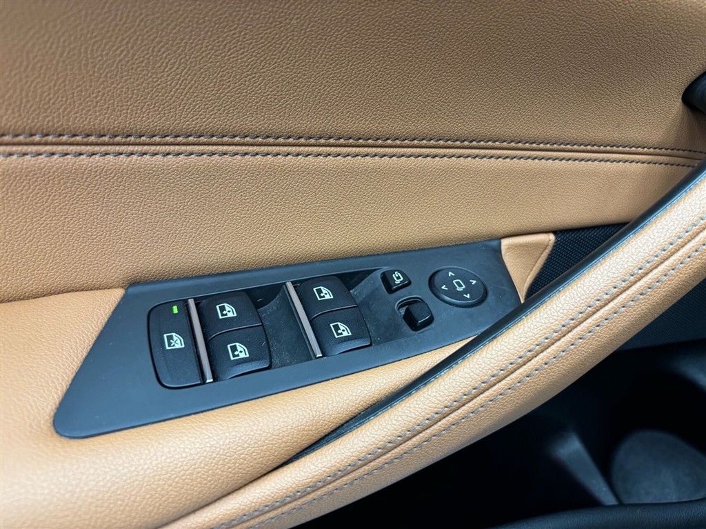 BMW 545e 3,0 Plugin-hybrid M-Sport XDrive Steptronic 395HK 8g Aut. - Image 15