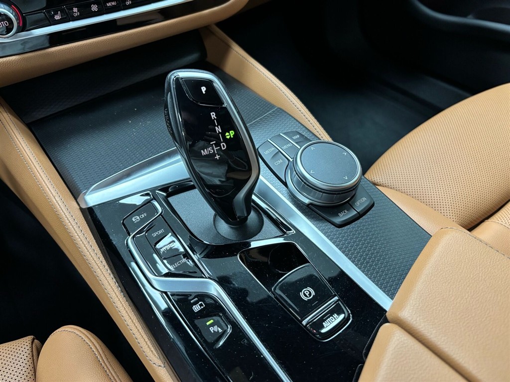 BMW 545e 3,0 Plugin-hybrid M-Sport XDrive Steptronic 395HK 8g Aut. - Image 19