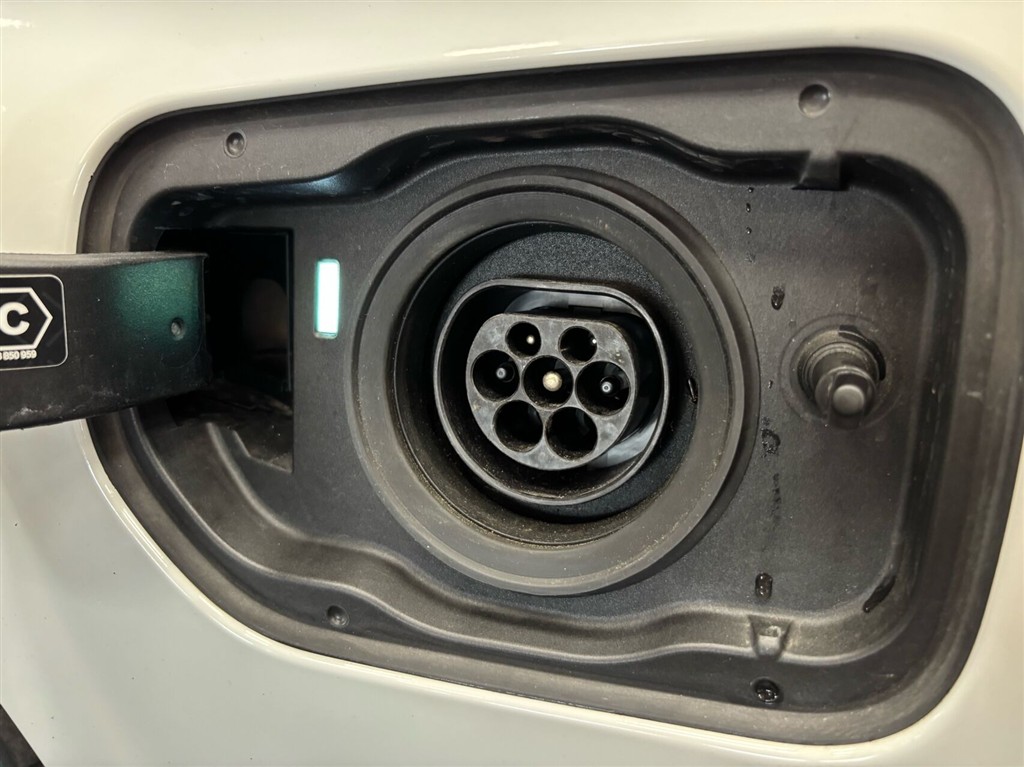 BMW 545e 3,0 Plugin-hybrid M-Sport XDrive Steptronic 395HK 8g Aut. - Image 32