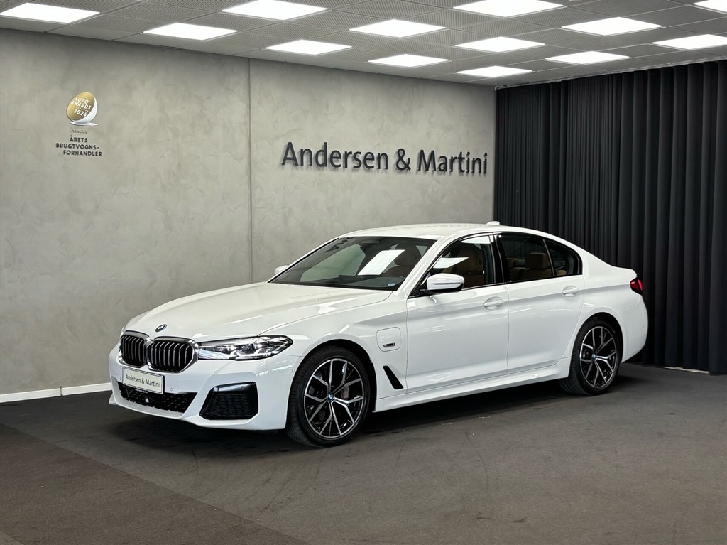 BMW 545e 3,0 Plugin-hybrid M-Sport XDrive Steptronic 395HK 8g Aut.