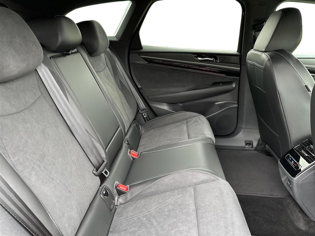 VW ID.7 Tourer EL Pro S 286HK Stc Aut. - Image 12