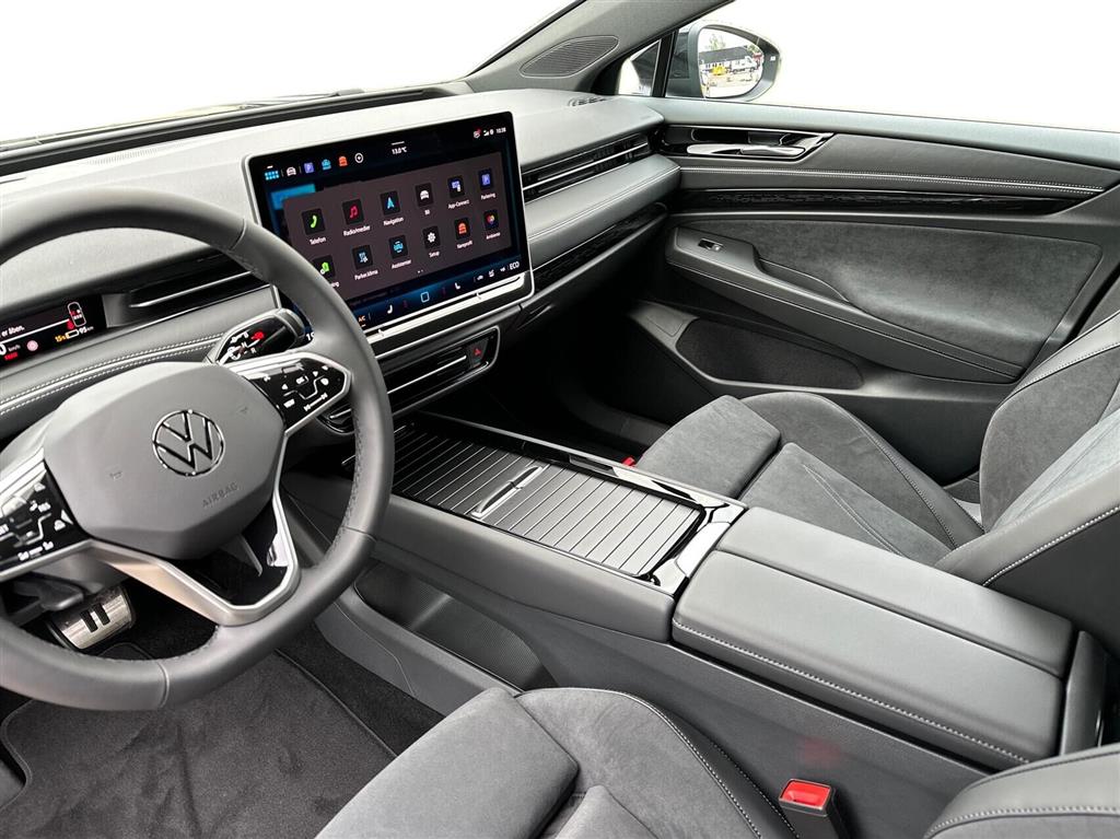 VW ID.7 Tourer EL Pro S 286HK Stc Aut. - Image 3