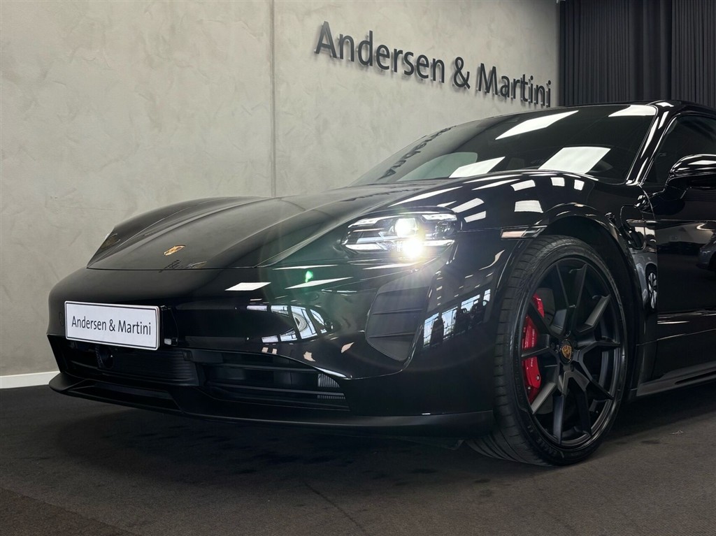 Porsche Taycan GTS Sport Turismo EL 4x4 517HK Stc Aut. - Image 2