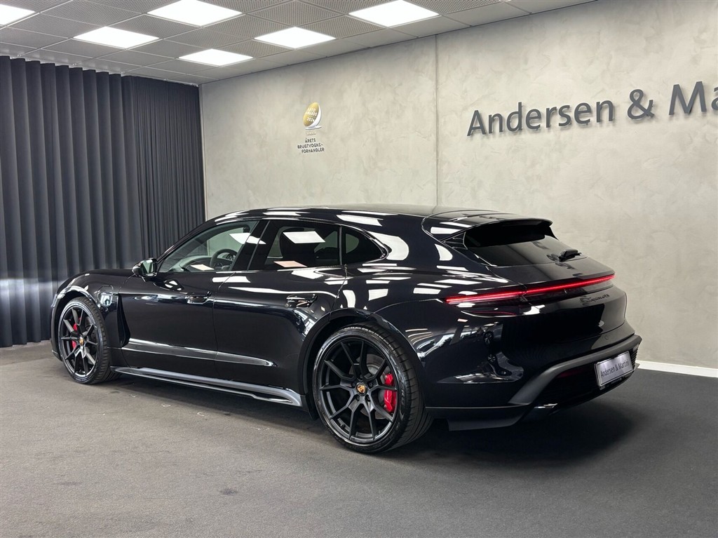 Porsche Taycan GTS Sport Turismo EL 4x4 517HK Stc Aut. - Image 5