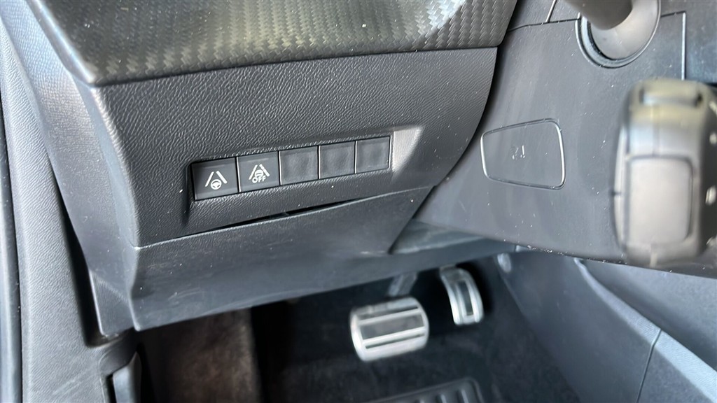 Peugeot e-2008 EL GT 136HK 5d Aut. - Image 14