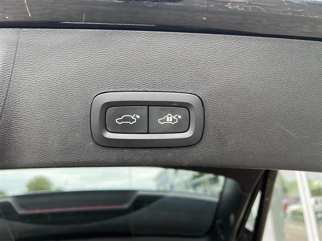 Volvo XC40 P6 Recharge Ultimate 231HK 5d Aut. - Image 11