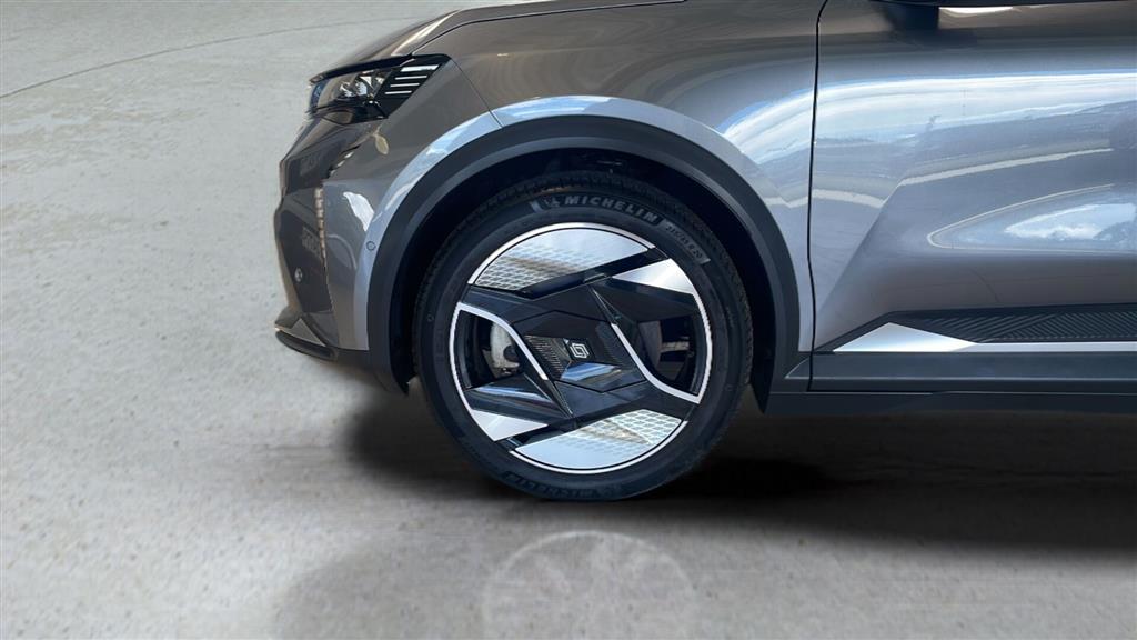 Renault Scénic E-TECH Iconic 220HK Aut. - Image 6