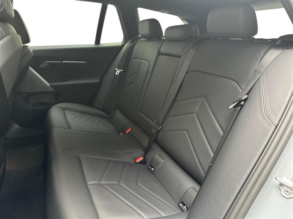 BMW i5 eDrive40 Touring EL M-Sport 340HK Stc Aut. - Image 13