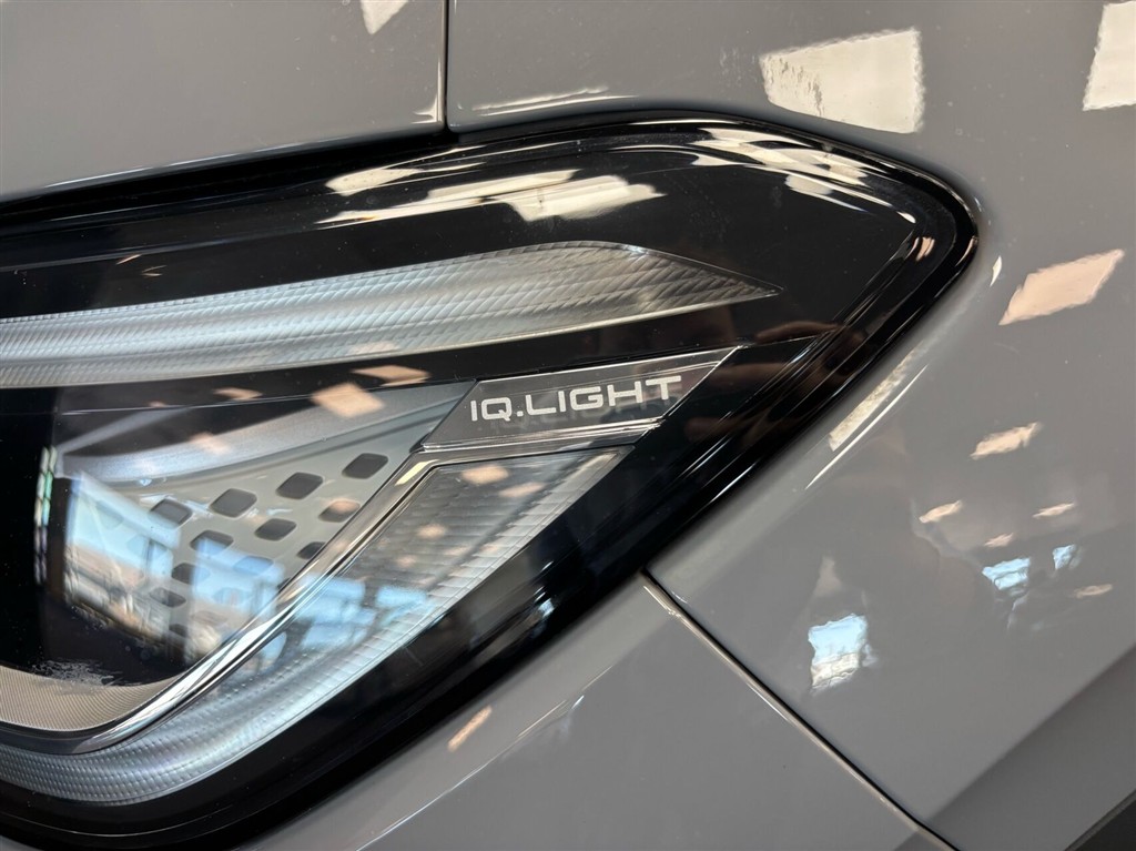 VW ID.4 EL Pro Performance 204HK 5d Aut. - Image 6