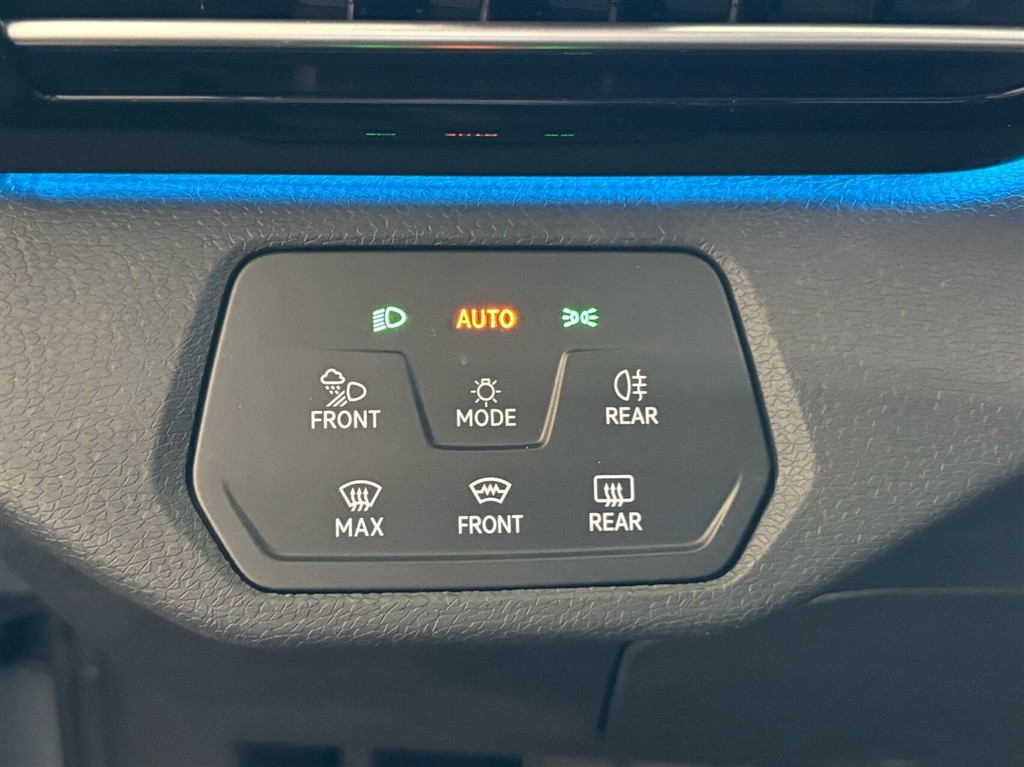 VW ID.4 EL Pro Performance 204HK 5d Aut. - Image 13