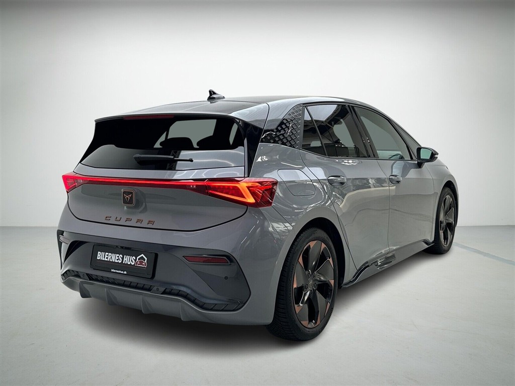 Cupra Born EL Dinamica Pack High 204HK 5d Aut. - Image 2