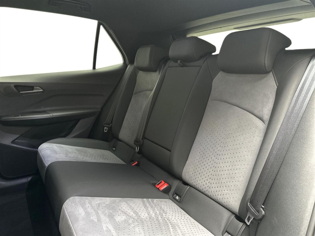 Cupra Born EL Dinamica Pack High 204HK 5d Aut. - Image 12