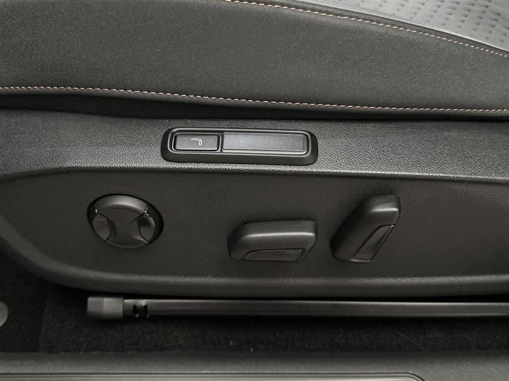 Cupra Born EL Dinamica Pack High 204HK 5d Aut. - Image 20