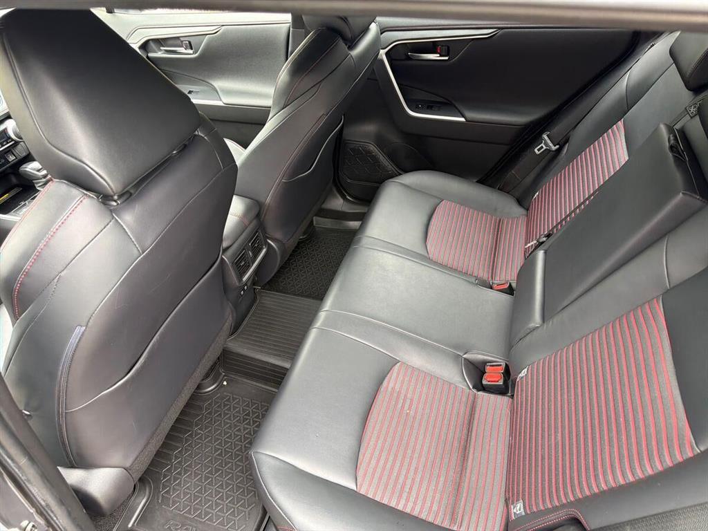 Toyota RAV4 Plug-in 2,5 Plugin-hybrid H3 Premium AWD 306HK 5d 6g Aut. - Image 11
