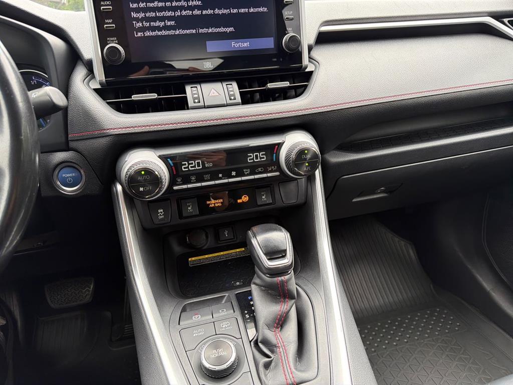 Toyota RAV4 Plug-in 2,5 Plugin-hybrid H3 Premium AWD 306HK 5d 6g Aut. - Image 15