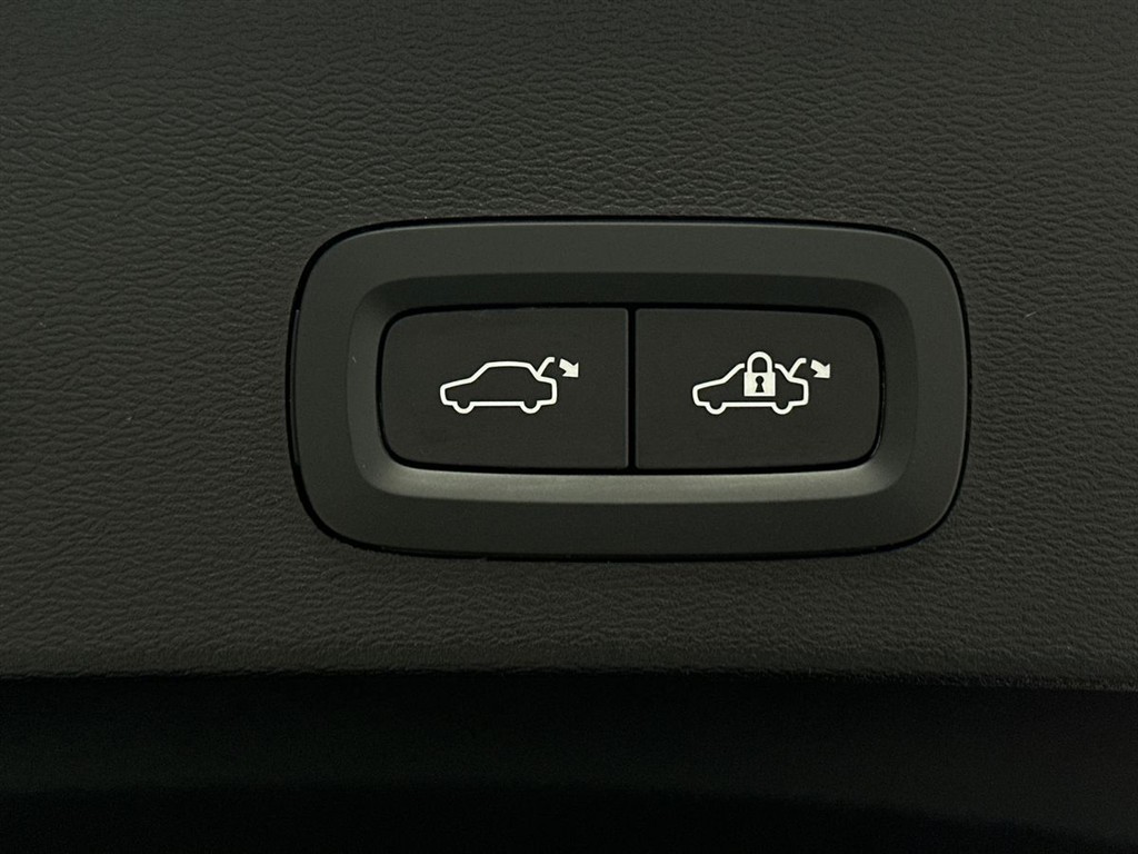 Volvo XC40 Recharge Single Engine Ultimate 231HK 5d Aut. - Image 21