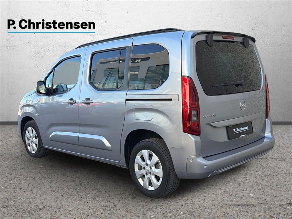 Opel Combo-e Life E85 50 Ultimate - Image 3