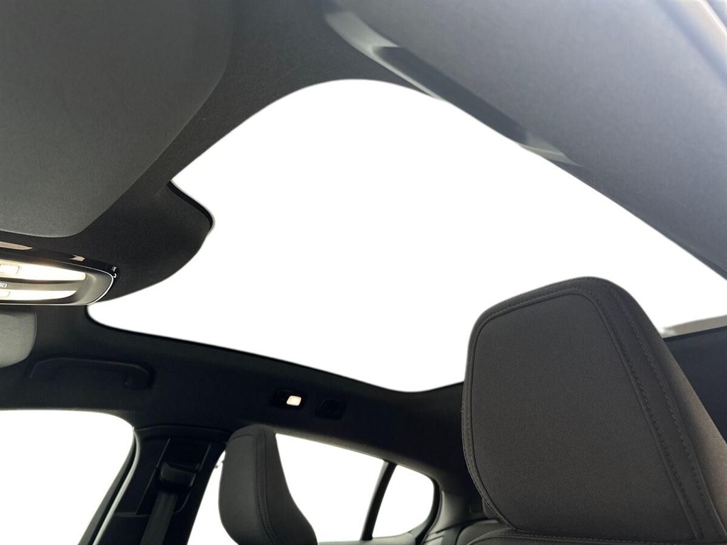 Volvo C40 P8 Recharge Twin Plus AWD 408HK 4d Aut. - Image 17