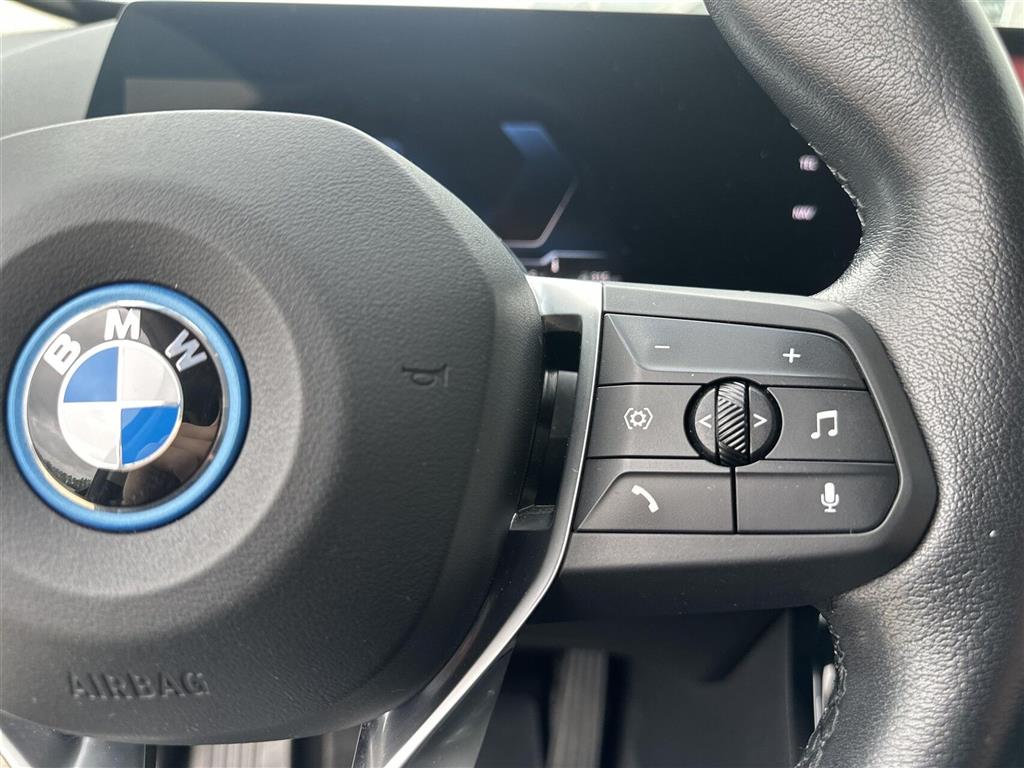 BMW iX1 xDrive30 EL 4x4 313HK 5d Aut. - Image 8