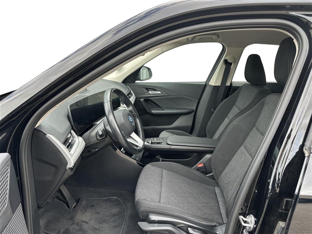 BMW iX1 xDrive30 EL 4x4 313HK 5d Aut. - Image 5