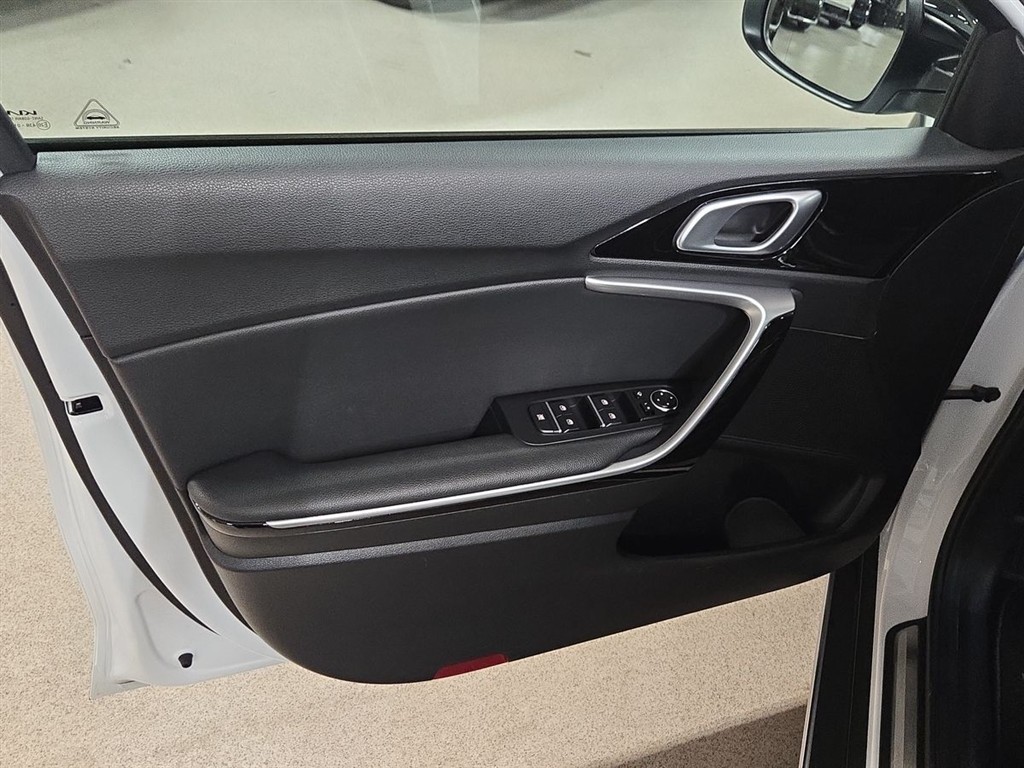 Kia XCeed 1,6 GDI Plugin-hybrid Prestige DCT 141HK 5d 6g Aut. - Image 21