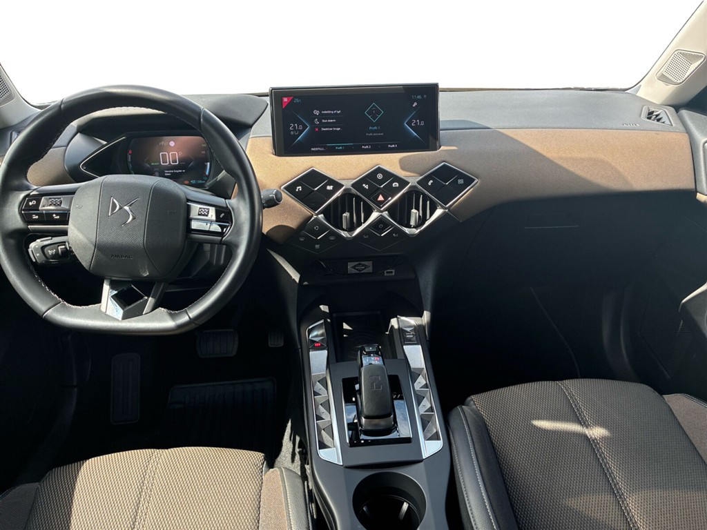 DS DS3 Crossback E-Tense CHIC 136HK 5d Aut. - Image 9
